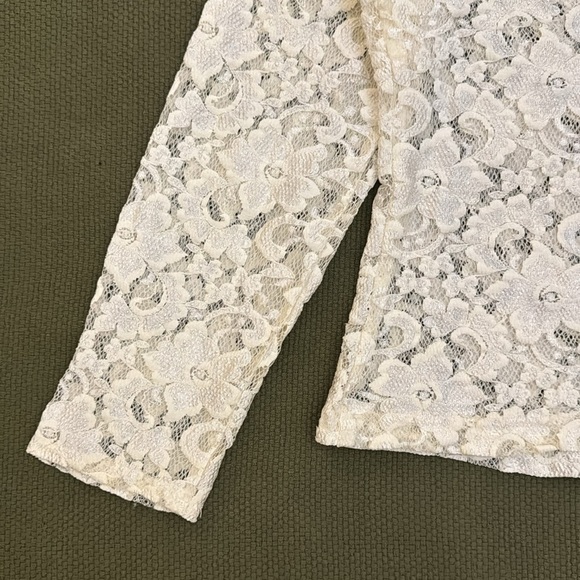 White Lace Mock Neck Button Up Blouse - Picture 13 of 15